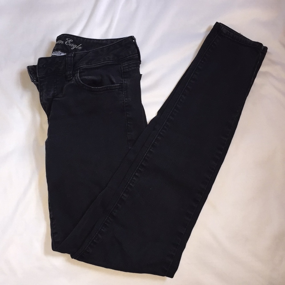Size 2 long AE jeggings Black